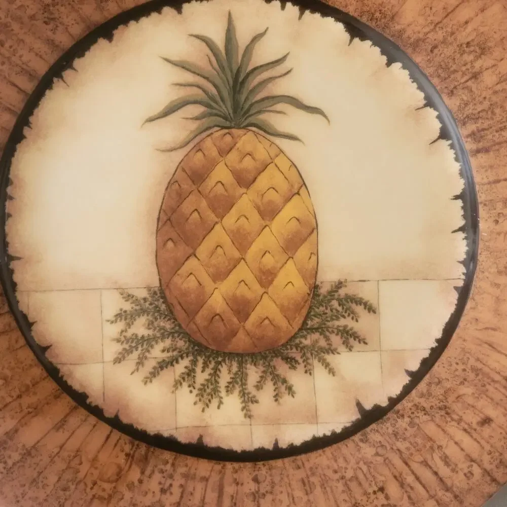 ESC Trading Company David Harden Hospitality‎ Pineapple Plates Set 2 Brown Gold